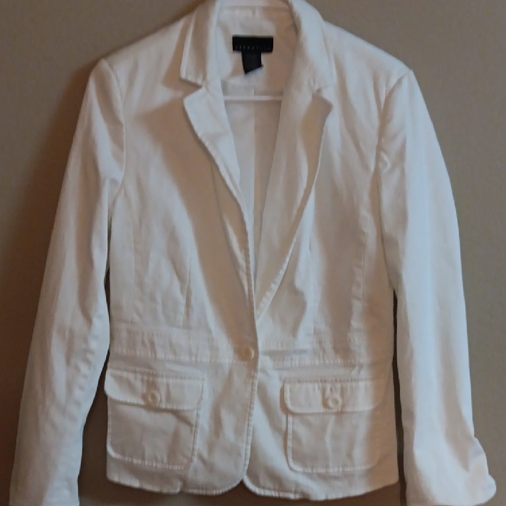 Attention Brand Size 8 White Blazer Jacket